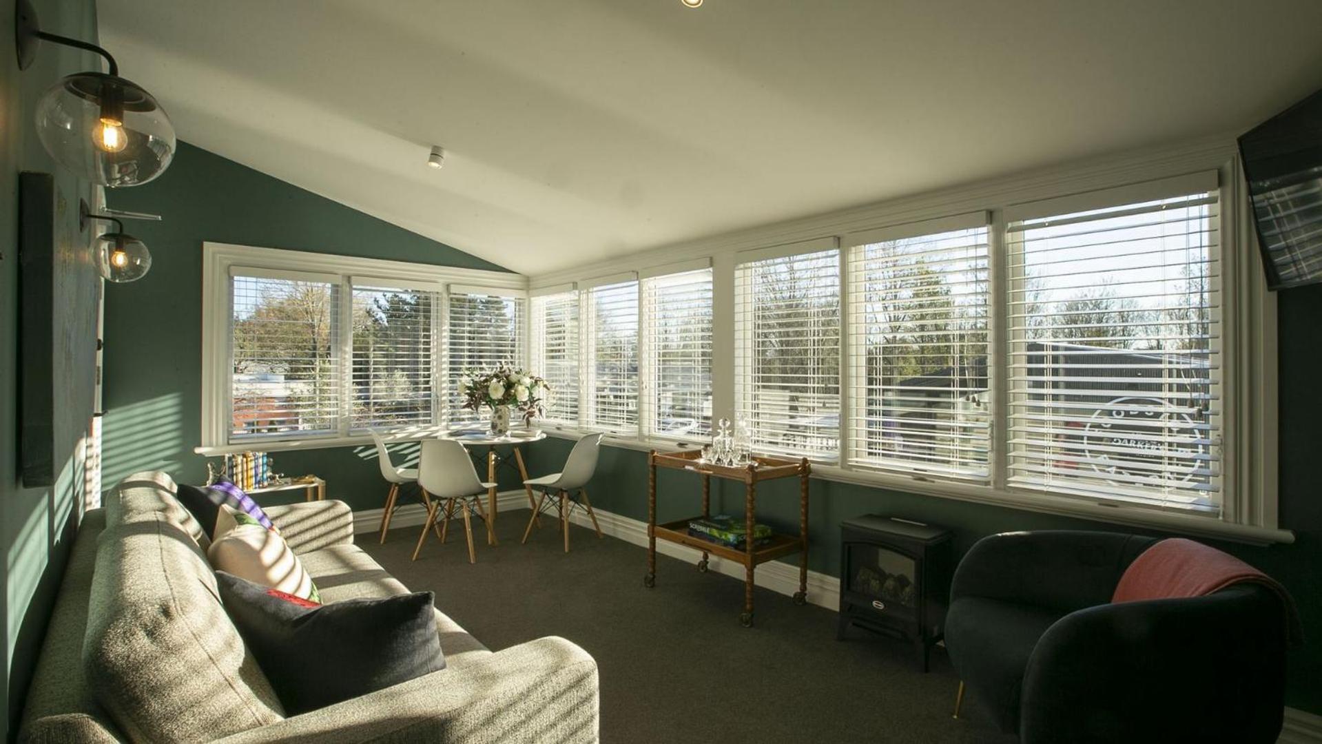 The Vicarage Geraldine Apartment Екстериор снимка
